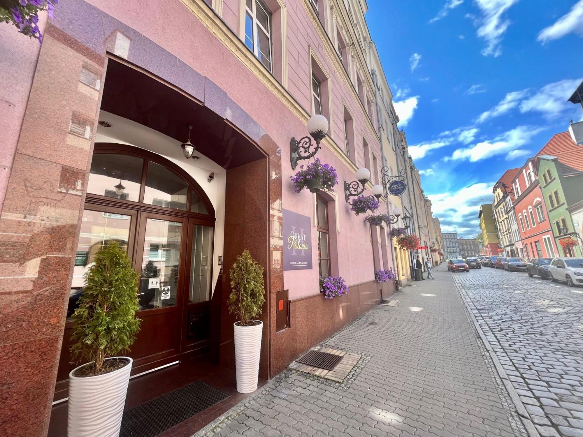 Great Polonia Swidnica City Center 외부 사진