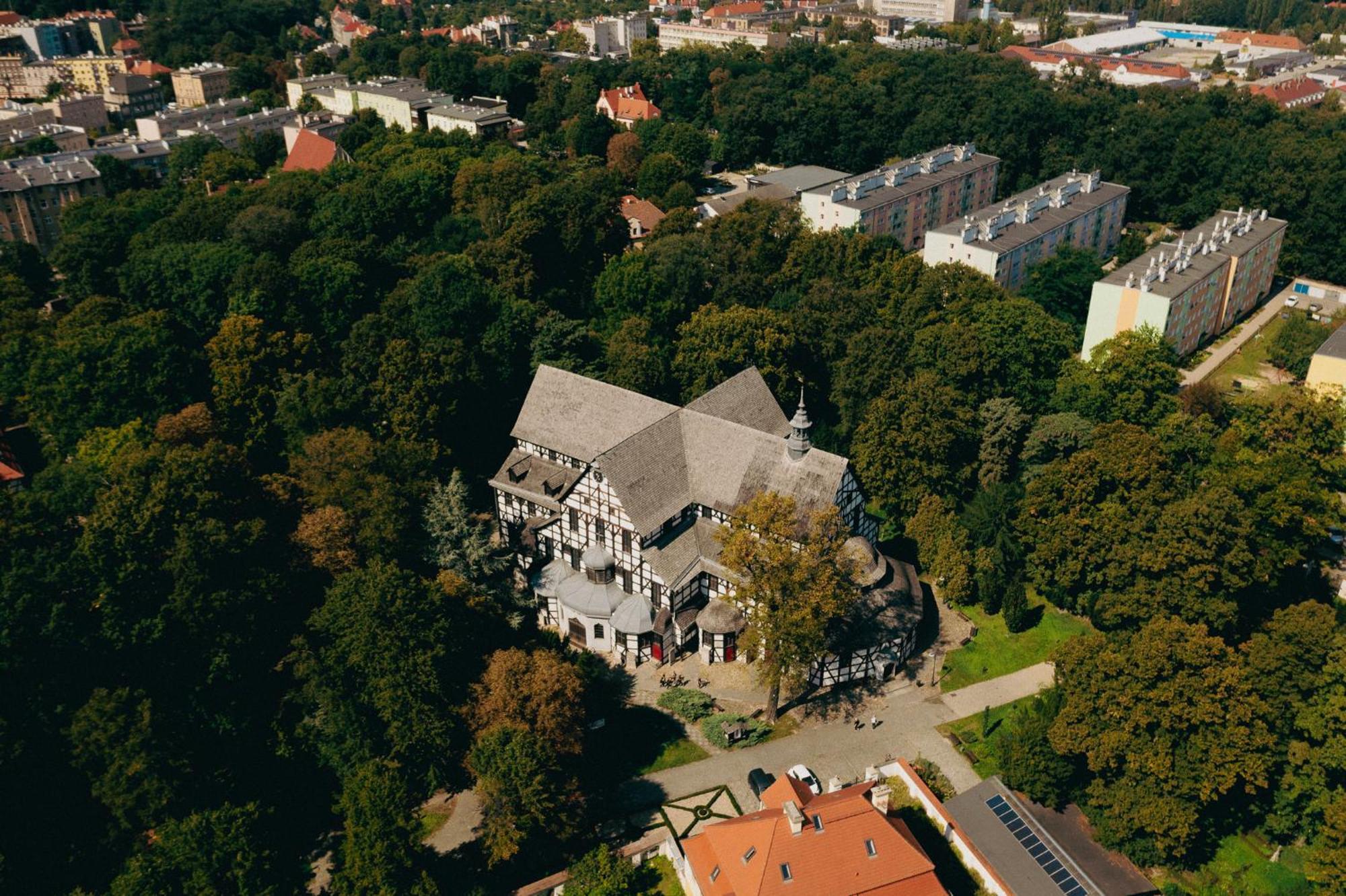 Great Polonia Swidnica City Center 외부 사진